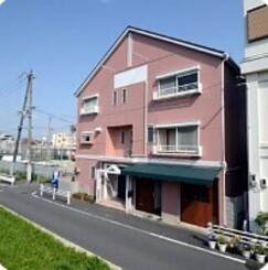 都会に暮らしながら、自然も楽しめる好立地ピンクのシェアハウス♪